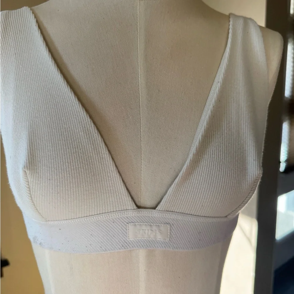 SKIMS Ribbed Triangle Bralette in Cream - Picture 4 of 8